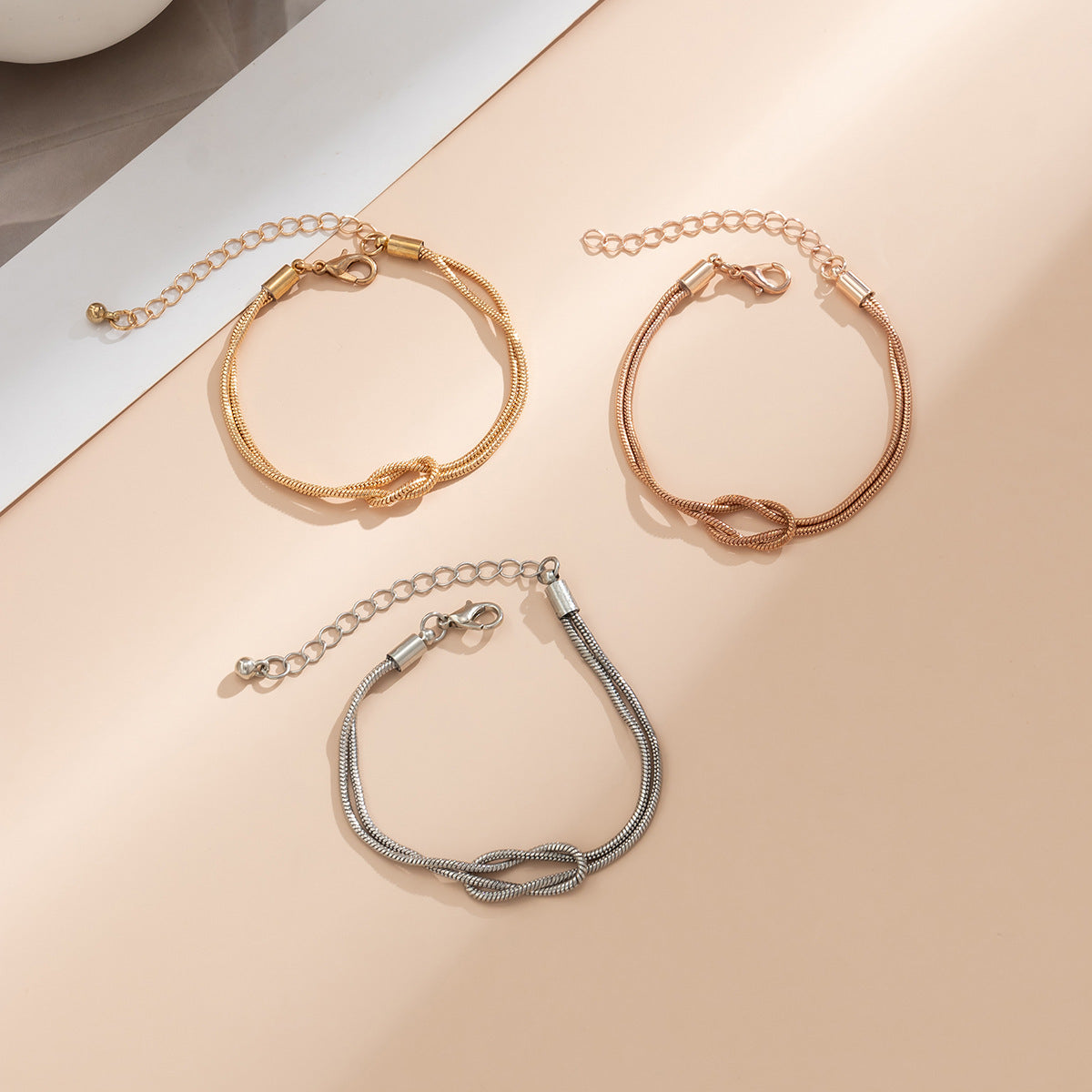 Simple Knot Snake Bone Bracelet Cold Style Design Element Bracelet