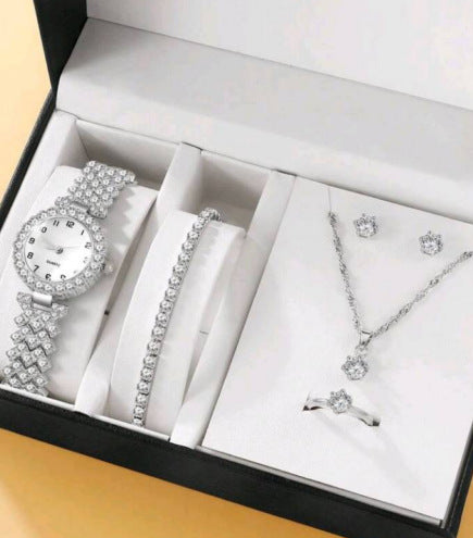 Diamond Women Watches Luxury Fashion Rhinestone Quartz Bracelet Wrist Watch For Gift