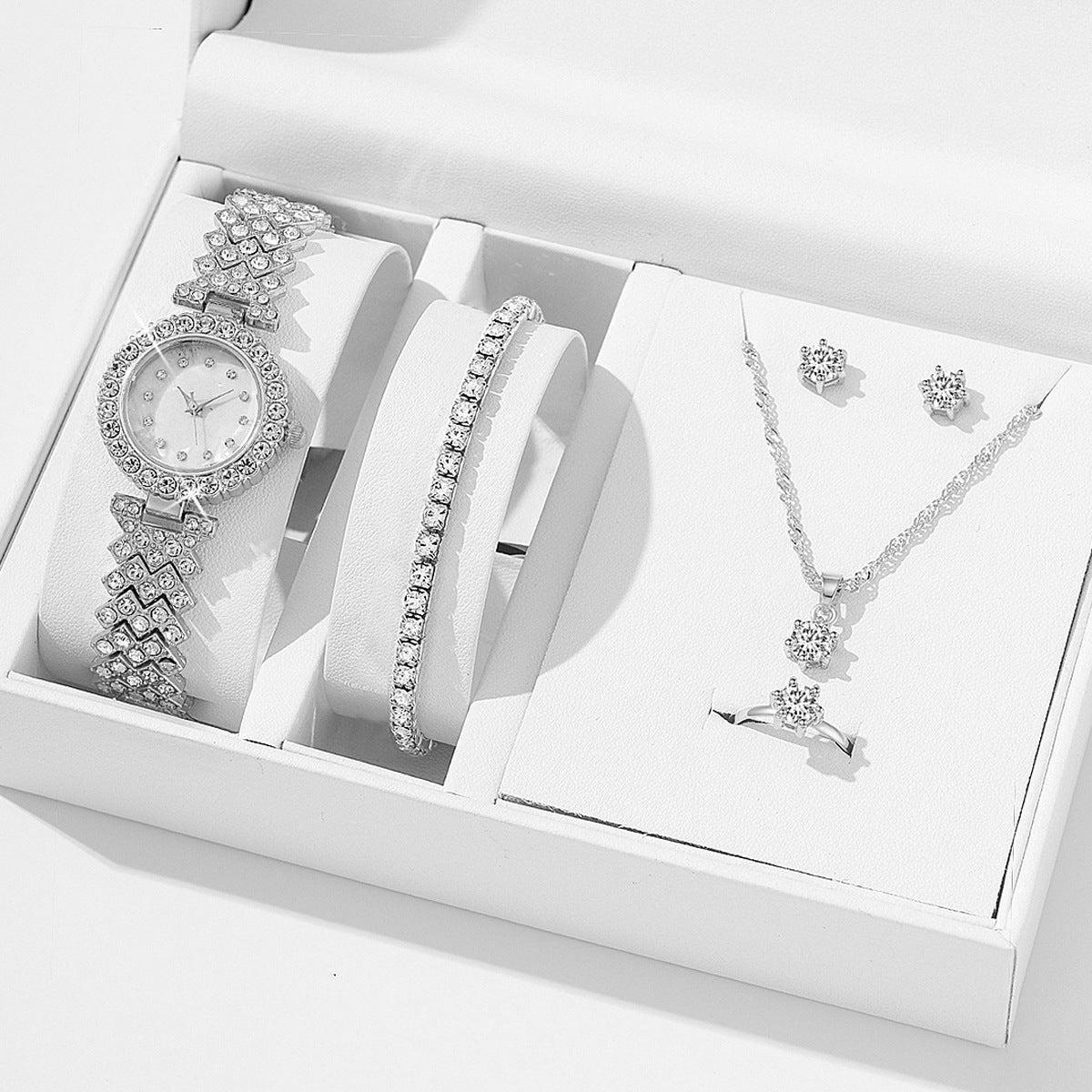 Diamond Women Watches Luxury Fashion Rhinestone Quartz Bracelet Wrist Watch For Gift