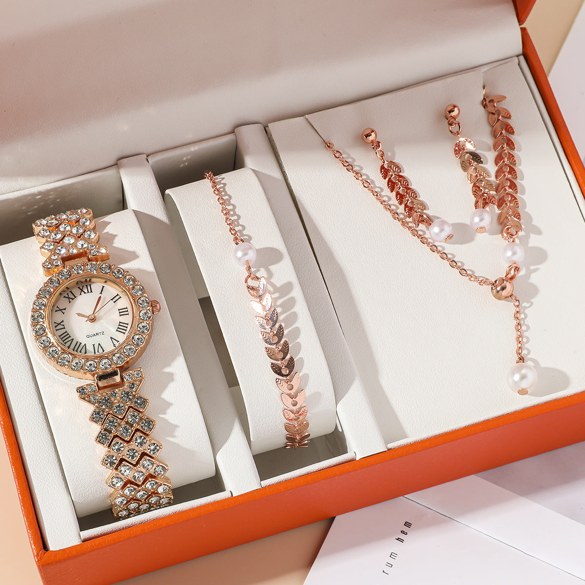 Diamond Women Watches Luxury Fashion Rhinestone Quartz Bracelet Wrist Watch For Gift